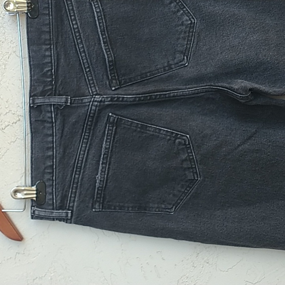 ABERCROMBIE & FITCH The '80s Mom High Rise Jeans Size 28 Short - Picture 10 of 12